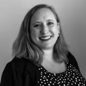 Kara Edwards Headshot